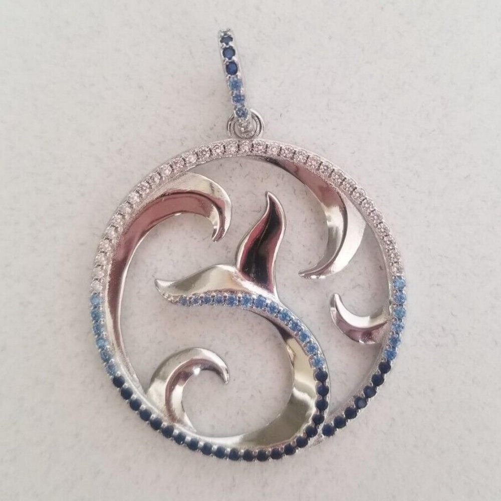 925 Sterling Silver Dolphin Fin Curved Ocean Wave Round Pendant Cubic Zirconia